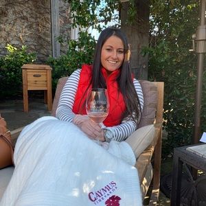 Meet your Posher, Leslie